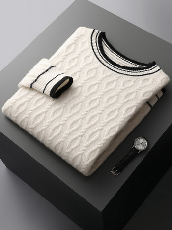 Sveter z 100% vlny, hrubý žakárdny pletený, kruhový výstrih, voľný strih