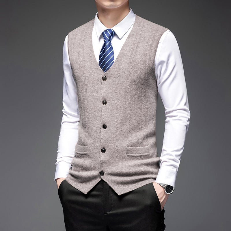 Vlnený vest cardigan, bez rukávov, V-výstrih, zapínanie na jeden rad gombov, hrubý, 100% vlna