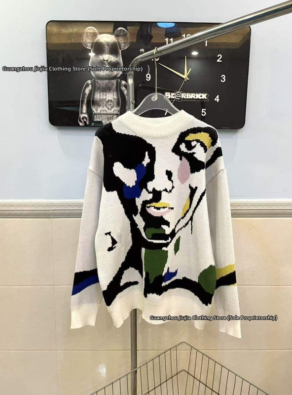 Jacquardový sveter z 100% vlny, okrúhly výstrih, dlhé rukávy, voľný strih, pohodlný materiál