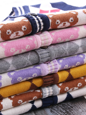 Детска жилетка в училищен стил, унисекс, плетена, V-образно деколте, с едно копче, памук 67,4%