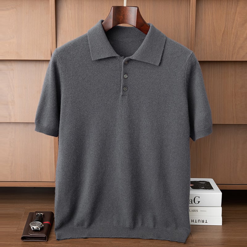 Pánsky kašmírový sveter s pólovým golierom a krátkymi rukávmi, pletený, bez vzoru, kašmír 30–35%, vlnený zmes 60–70%, voľný strih, jeseň