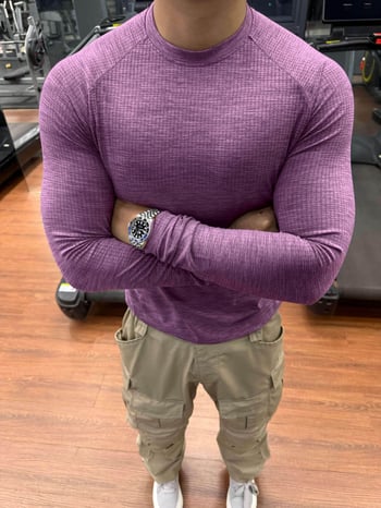 Раглан спортна тениска с дълъг ръкав – слабо прилепнала кройка, дишаща и бързосъхнеща, найлон/полиестер смес