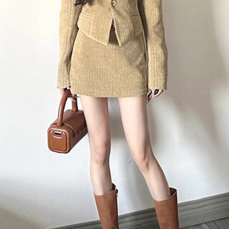 Двукомпонентен костюм в западен стил с акцент върху талията: сако с дълги ръкави и къса пола, есен 2025, полиестер, 3D шарка