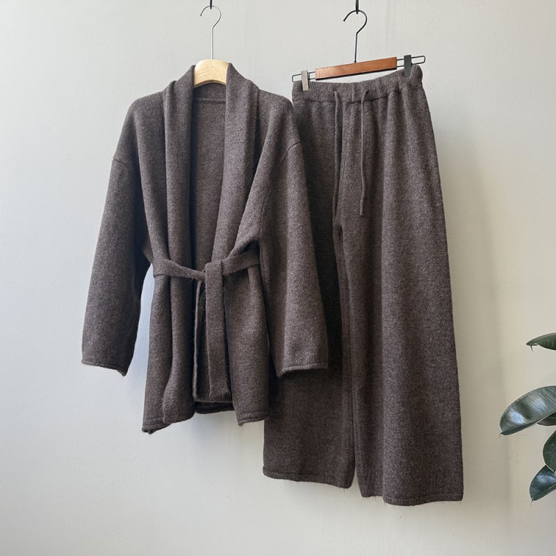 Комплект плетена жилетка и панталони с широки крачоли, пачуърк, висока талия, есен-зима, акрил-полиестер смес