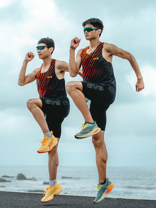 Мъжки спортен потник за бягане – дишащ полиестер, бързосъхнещ, райета, за атлетика