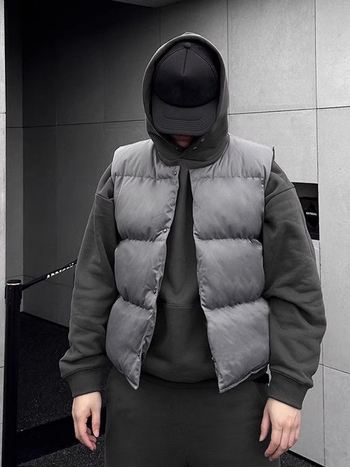 Pánska hrubšia bavlnená vypchávacia vesta, voľný strih, polyesterová tkanina, bavlnené výplň