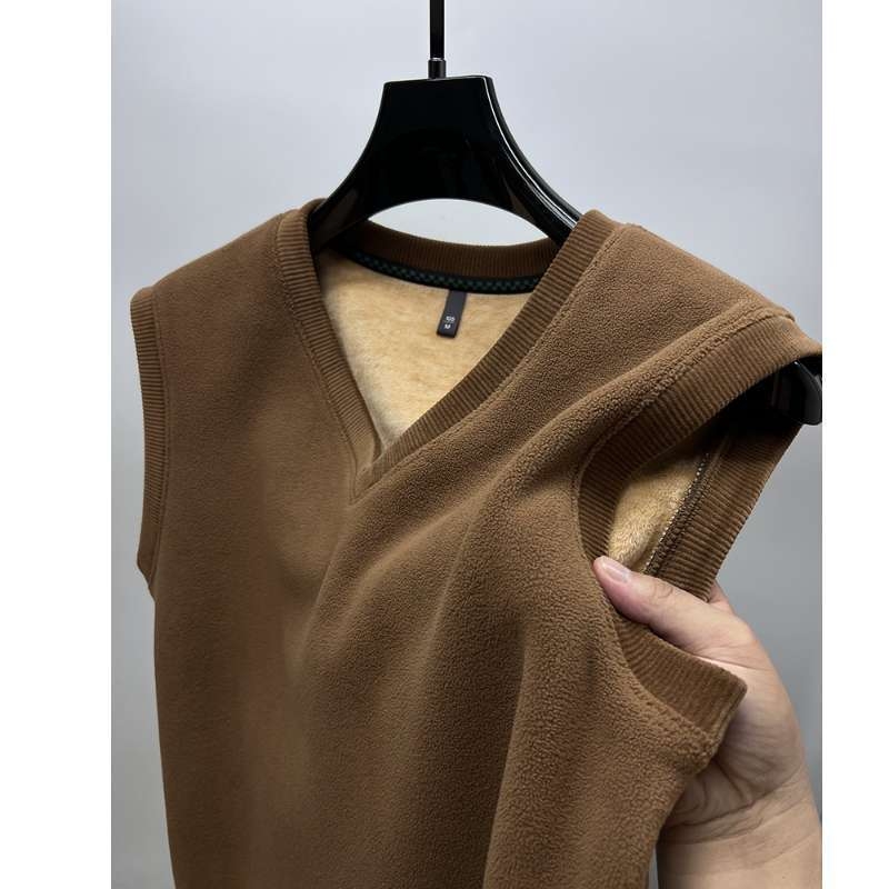 Kordurova vest s V-izrezom, prugasti uzorak, debela, slobodan kroj