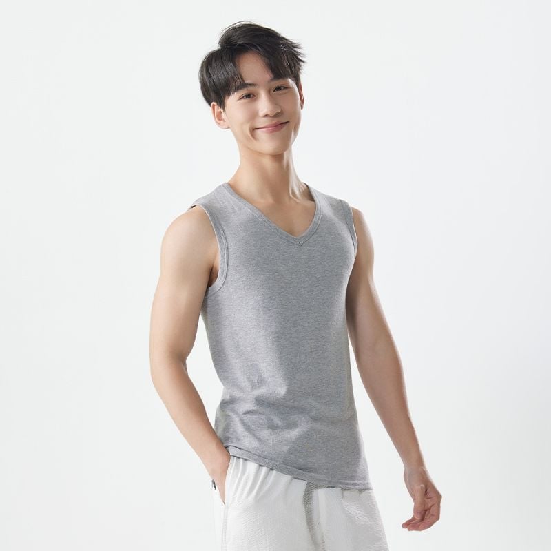 Pánska bavlnená vesta s širokými ramenami, bez rukávov, V-krk, voľnočasový štýl, 95–100% bavlna, gramáž tkaniny 181–200 g/m²