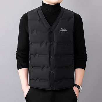 Pánska péřová vesta, bez rukávov, V-krk, zapínanie na jeden rad gombov, obsah peria 91–95%, náplň 80–105 g