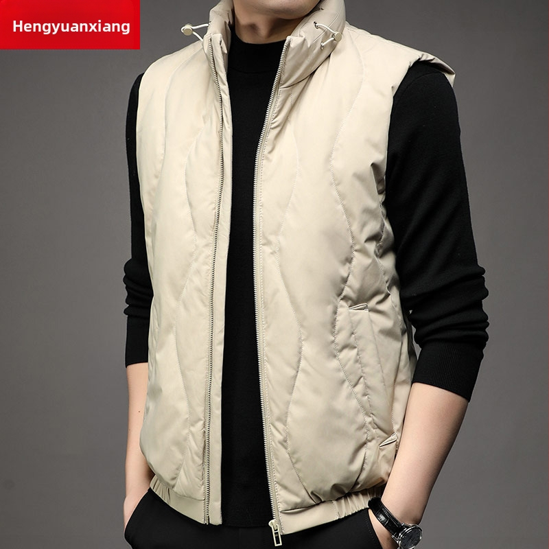 Vesta s kačacím páperím, stojací golier, zips, viacero vreciek, jesenná-zimná sezóna