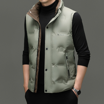 Pánska zimná vesta s páperím, stojací golier, zips vpredu, výplň bieleho kačacieho páperia 52%