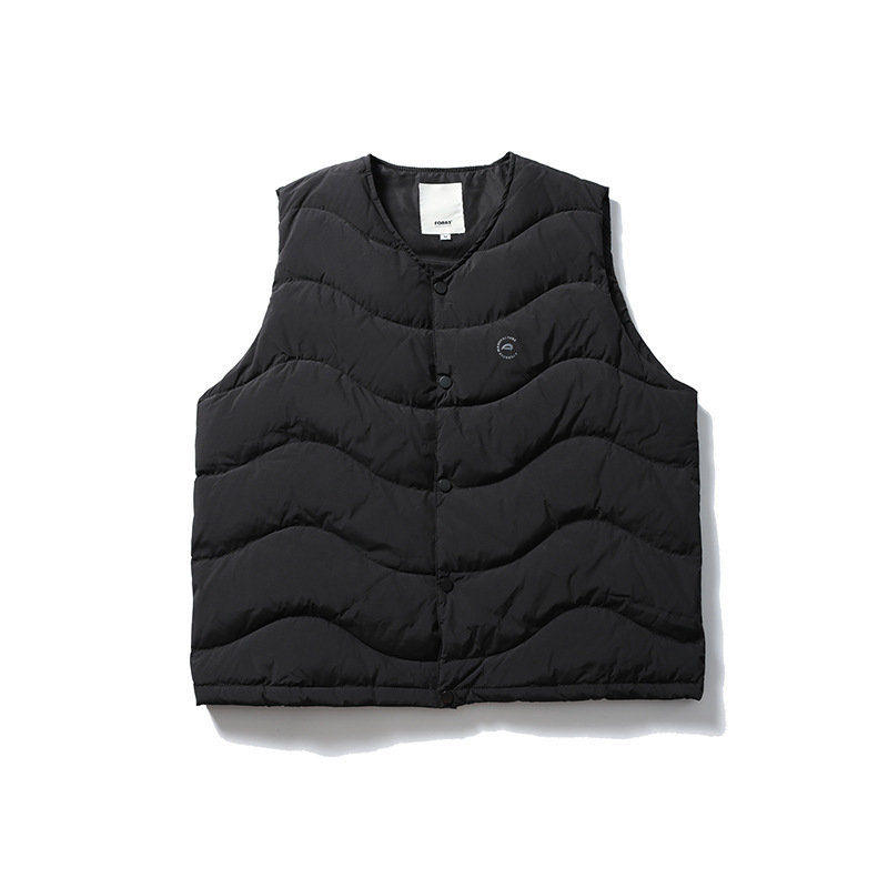 Nylonová vesta s výplňou z bieleho kačacieho pádu, podiel peria 86–90%, japonský retro štýl