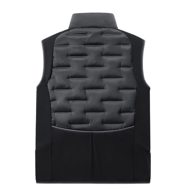 Mužská športová vesta z peria so stojacim golom – 86–90% perja, výplň <100 g, výplň: biele kačacie perie, hlavný materiál: nylon