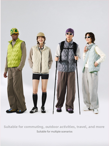 Pánska ľahká páperová vesta s bielym kačacím páperom, výplň 86-90%, stojací golier, zips, s taškou na skladovanie, zima 2025