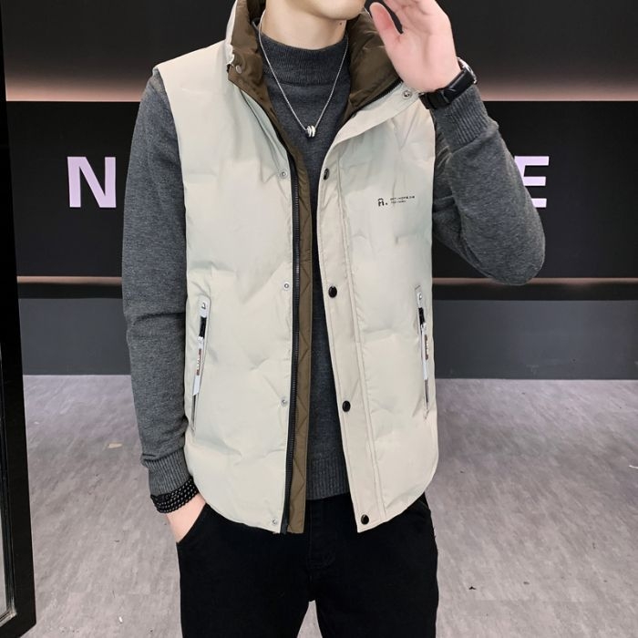 Pánska páperová vesta s stojacim golierom, výplň z bieleho kačacieho peria, plniaca sila 550, obsah peria 46-50%, bežná dĺžka