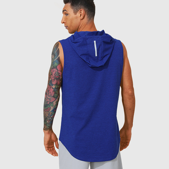Pánska bezruková vesta s kapucňou – priedušná, rýchloschnúca, 100% polyester, na beh a fitness (leto/jar)