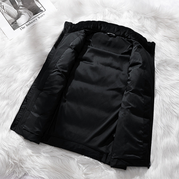 Pánska vesta s perím so stojacim golierom, zipsom, hrubá izolácia, polyesterový materiál