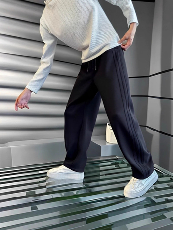 Pánske nohavice so rovnými nohami, voľné, casual, z polyesterových vlákien, jemná pružnosť, stredový pás, dlhé nohavice