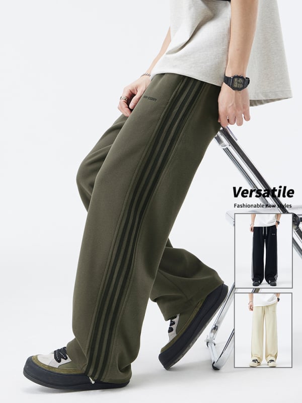 Pánske tepláky s fleecovou podšívkou, rovným strihom, dlhé, stredný pás, zmes bavlny a polyesteru 60/40, americký retro štýl.