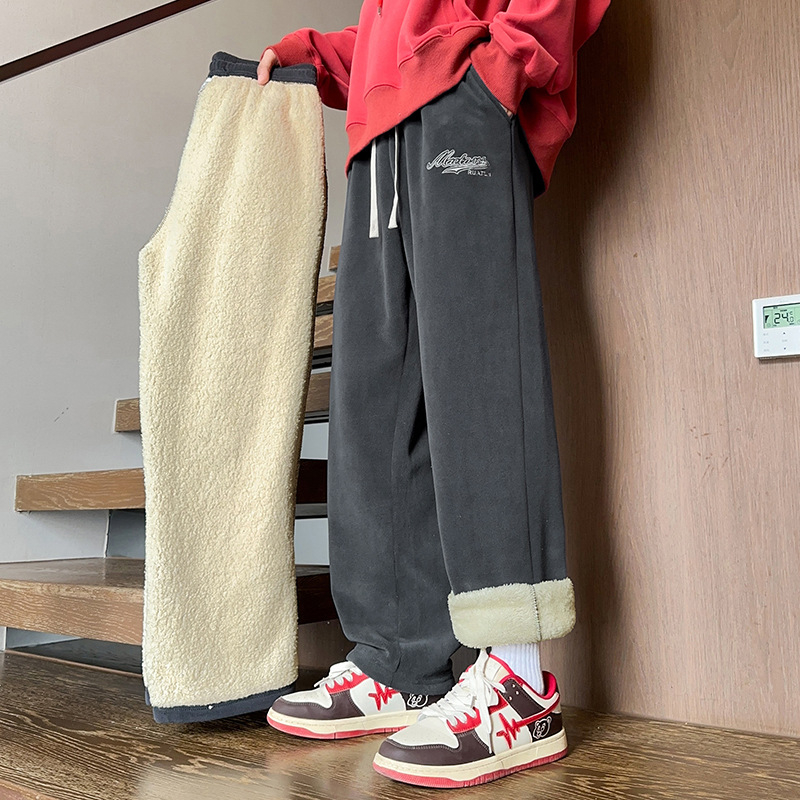 Pánske voľnočasové nohavice s fleecovou podšívkou, z polyesteru s 6% elastanom, voľný strih, stredný pás, pruhovaný vzor