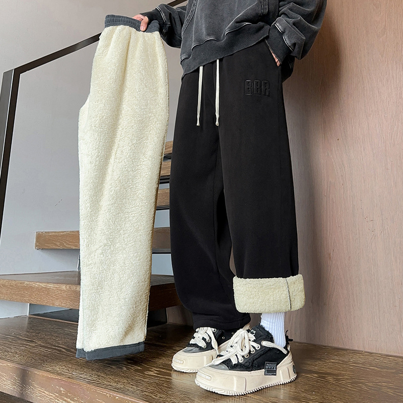 Pánske voľnočasové nohavice s fleecovou podšívkou, z polyesteru s 6% elastanom, voľný strih, stredný pás, pruhovaný vzor