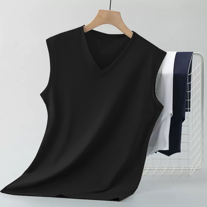 Priliehavé pánske tielko bez rukávov z 100% bavlny, tenký materiál, rovný lem