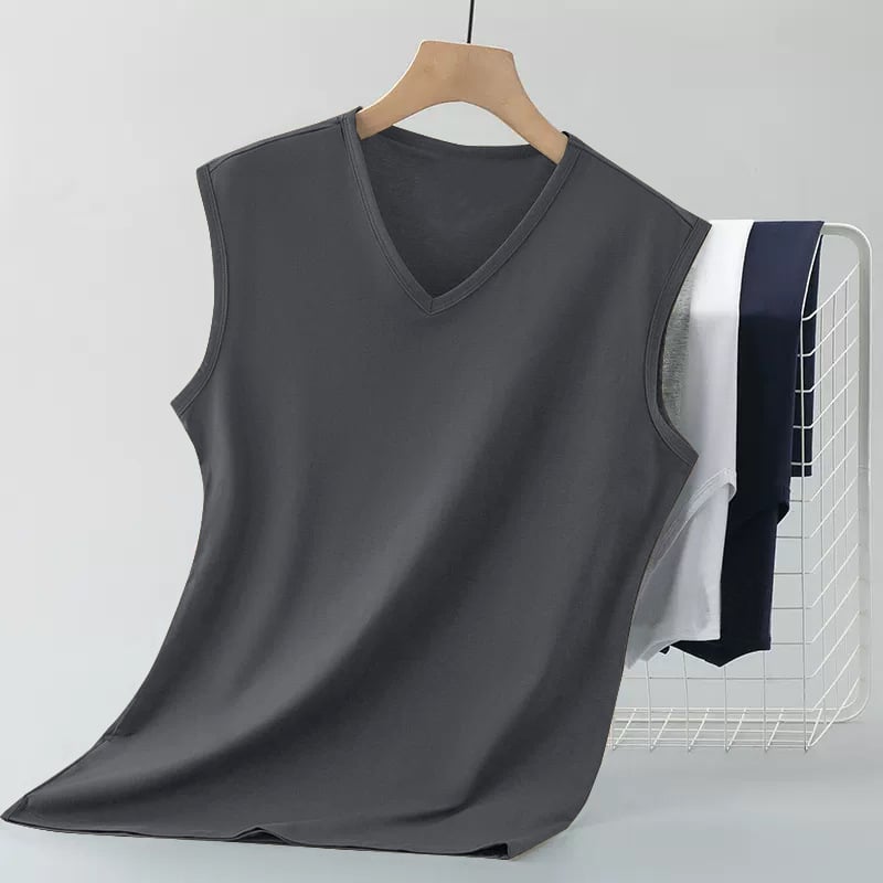 Priliehavé pánske tielko bez rukávov z 100% bavlny, tenký materiál, rovný lem