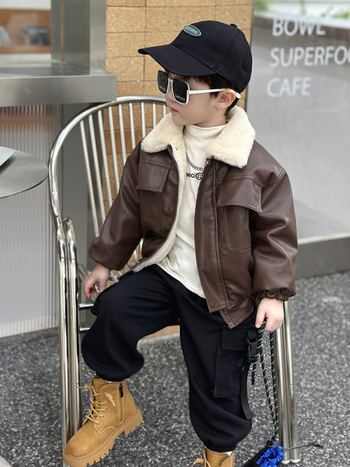 Detská PU kožená bunda – fleecovou podšívkou, kórejský štýl, štvorcový golier, zapínanie na gombíky, od 8 rokov