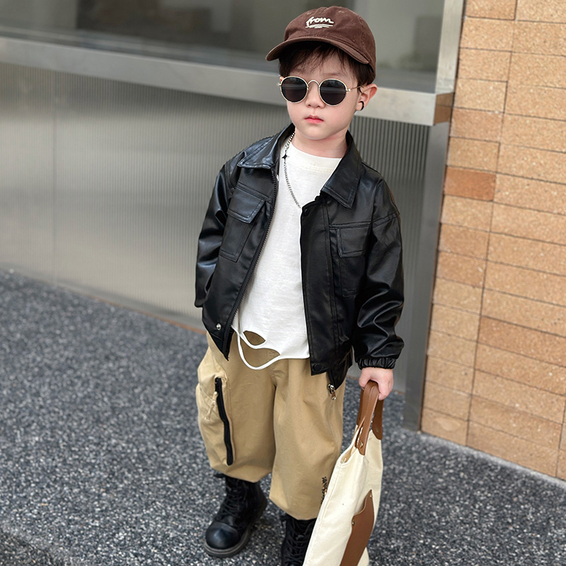 Detská PU kožená bunda – fleecovou podšívkou, kórejský štýl, štvorcový golier, zapínanie na gombíky, od 8 rokov