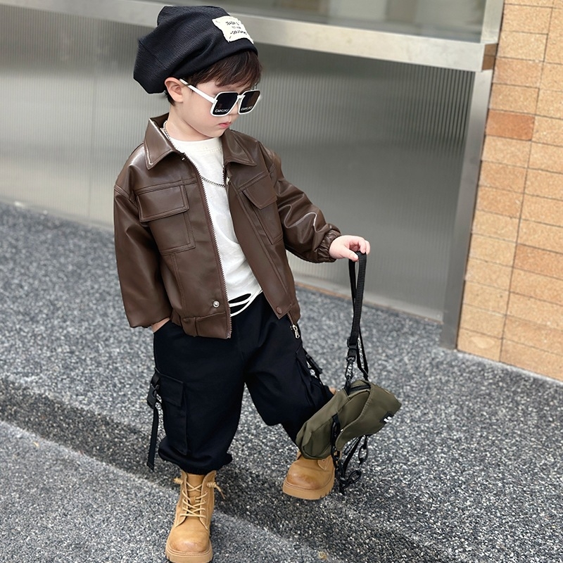 Detská PU kožená bunda – fleecovou podšívkou, kórejský štýl, štvorcový golier, zapínanie na gombíky, od 8 rokov