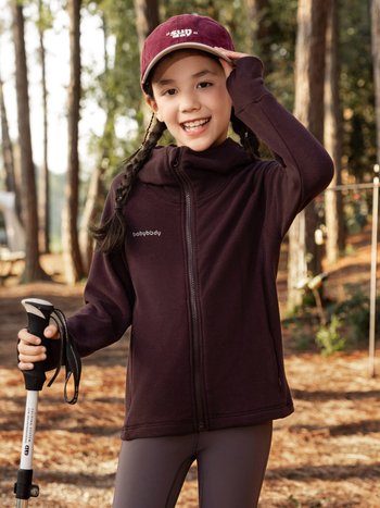 Babybody unisexný zimný športový kabát s kapucňou a zipsom, vonkajší materiál aj podšívka 100% polyester, BD2883