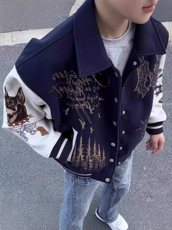 Uniszex baseball kabát nehéz betűhímzéssel, hip-hop stílus, laza szabás, tavasz–ősz külső ruházat.