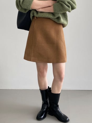 Korejski stil, retro minimalistička kratka suknja s visokim strukom, A-linija, od materijala sličnog vuni; poliester 50–70%, akril ispod 30%