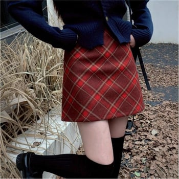 Suknja s A‑linijom, kratka, od chenilla sa spandeksom, bez rastezanja, kolekcija jesen 2024