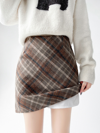 Vunena karirana wrap mini suknja, visokim strukom, A-linija, brušena tkanina, 50-70% polyester, <30% pamuk, zima 2025