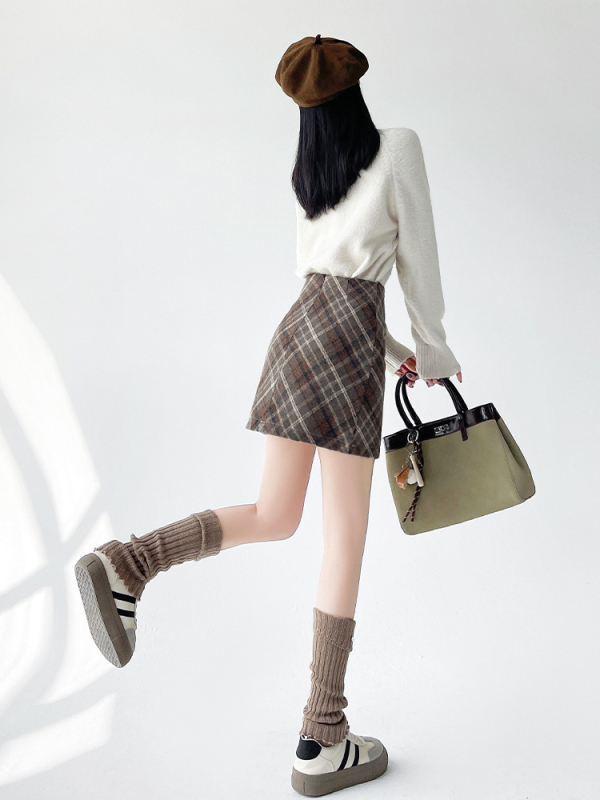 Vunena karirana wrap mini suknja, visokim strukom, A-linija, brušena tkanina, 50-70% polyester, <30% pamuk, zima 2025