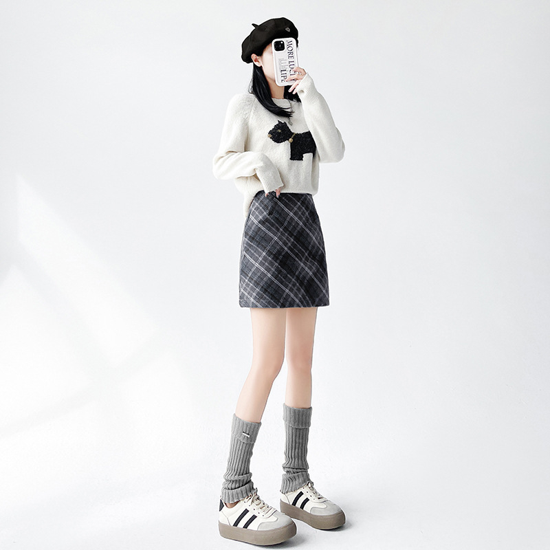 Vunena karirana wrap mini suknja, visokim strukom, A-linija, brušena tkanina, 50-70% polyester, <30% pamuk, zima 2025