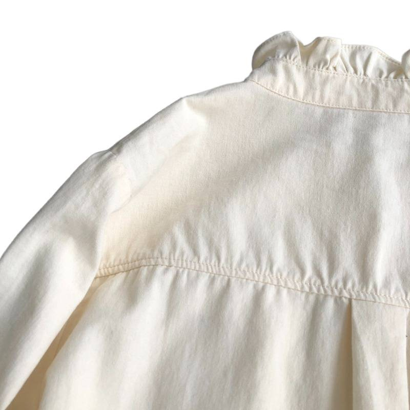 Ing - 100% pamut, hosszú ujjú, halter nyakú gallér, laza szabás, elegáns városi stílus