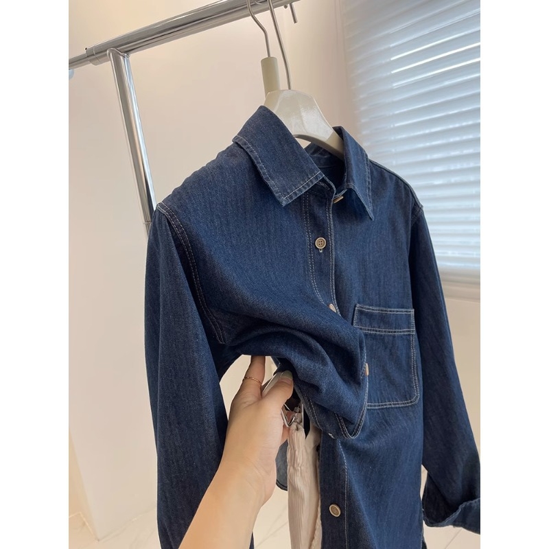 Ženska džins košulja s dugim rukavima, rever ovratnik, standardni kroj, duljina 50-65 cm, denim tkanina s 70-80% poliester