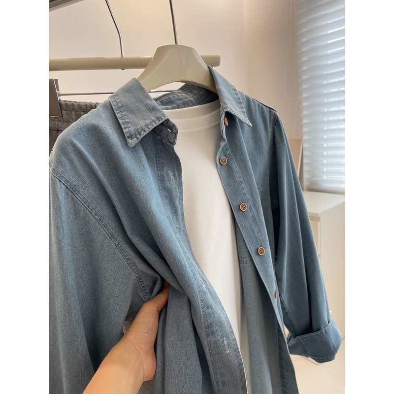 Ženska džins košulja s dugim rukavima, rever ovratnik, standardni kroj, duljina 50-65 cm, denim tkanina s 70-80% poliester
