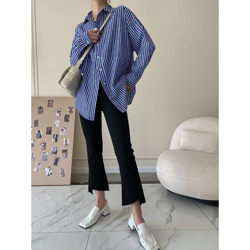 Памучна риза на райета с дълъг ръкав, лацкан-яка, права кройка за слоево облекло (есен 2025)