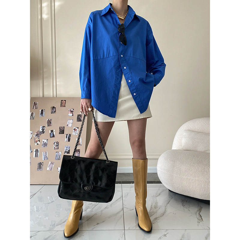 Памучна риза на райета с дълъг ръкав, лацкан-яка, права кройка за слоево облекло (есен 2025)