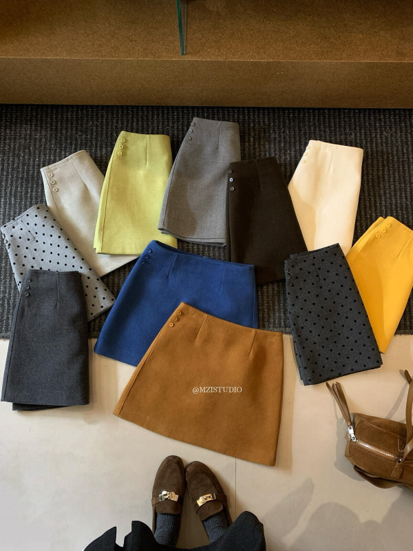 Bodycon sukňa krátka, s bodkovaným vzorom, Nylon/poliamid tkanina, hlavný materiál: polyesterové vlákno