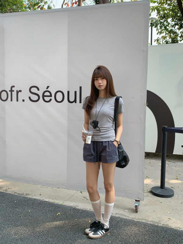 GAGD Тенцел-вълнен микс къс ръкав женска тениска, кръгло деколте, тясна кройка, едноцветна, Пролет 2025