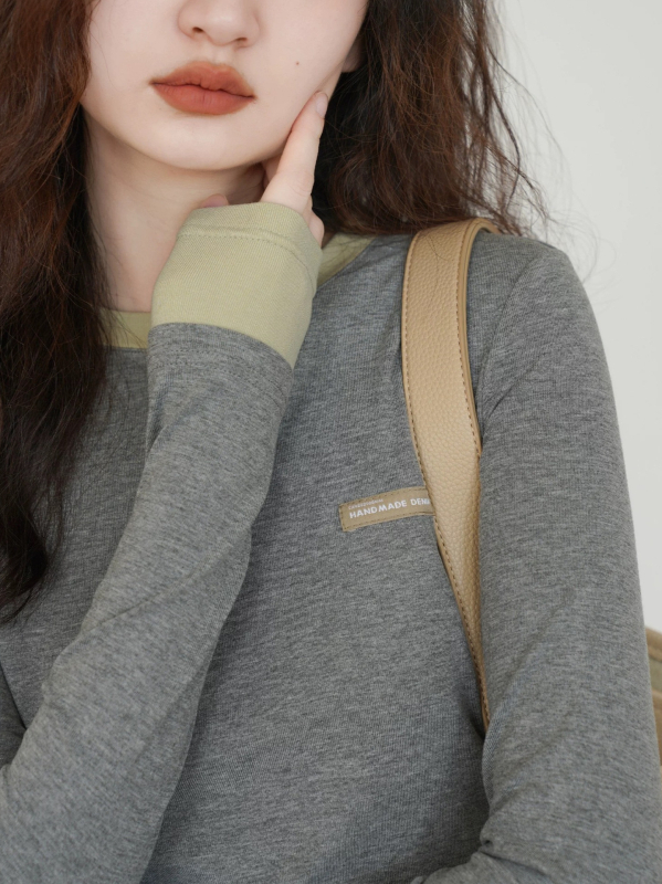 Цветно-блокирана тениска с дълъг ръкав, градски делник стил, кръгла яка, слим фит, стандартна дължина, есен 2025