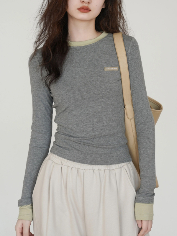 Цветно-блокирана тениска с дълъг ръкав, градски делник стил, кръгла яка, слим фит, стандартна дължина, есен 2025