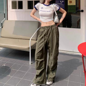 Poliészter rövid ujjú póló nyomott mintával, kerek nyakú, karcsú fazon (políészter; rövid ujjú; kerek nyak; nyomtatás; karcsú fazon)