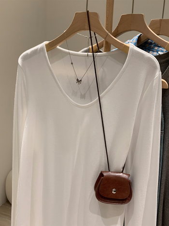 Γυναικείο T-shirt με V-λαιμό, μακριά μανίκια, σε χαλαρή γραμμή, βασικό εσωτερικό τοπ