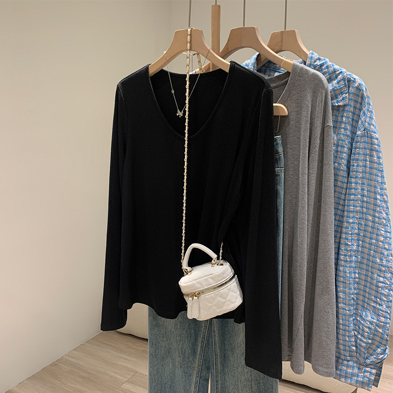 Γυναικείο T-shirt με V-λαιμό, μακριά μανίκια, σε χαλαρή γραμμή, βασικό εσωτερικό τοπ