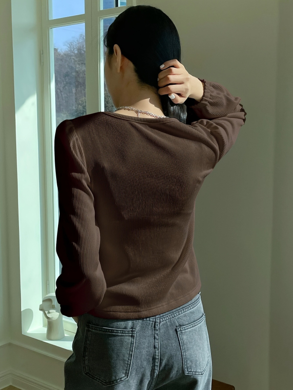 Дамска Т-шърт с дълъг ръкав, квадратно деколте, балонени ръкави — 95%+ полиестер, боядисано на прежда, еднотонна, редовна дължина, есен 2024